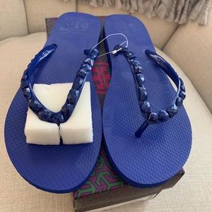 Tory Burch Jeweled flip flop in Navy Size 11 *NWT*